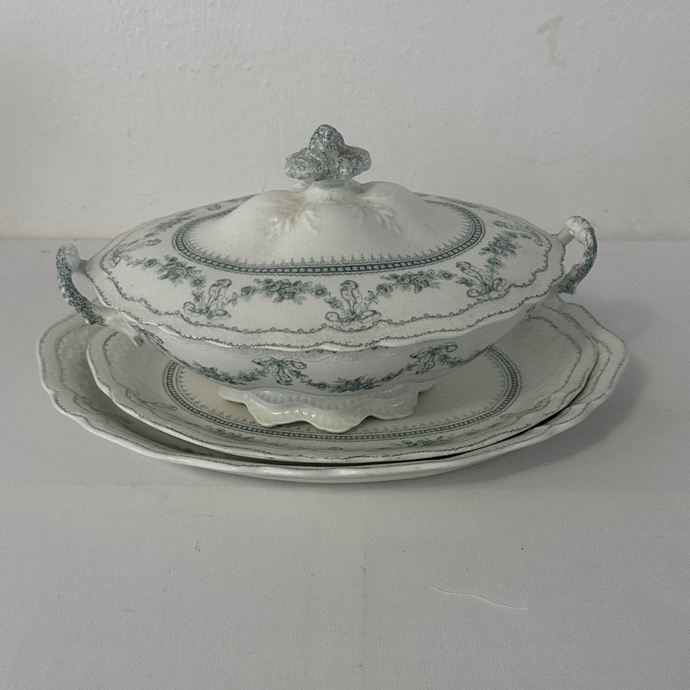 Classic White and Green Tureen Set